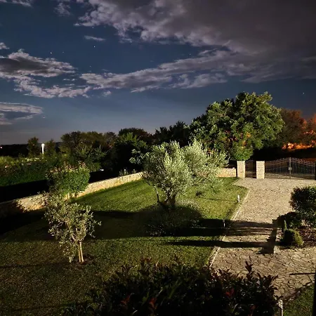 Villa Maslina San Lorenzo