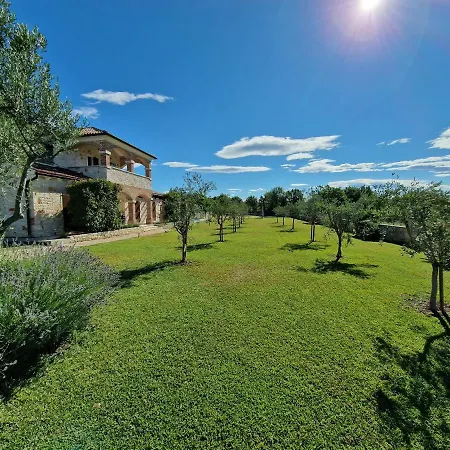 Maslina San Lorenzo Villa